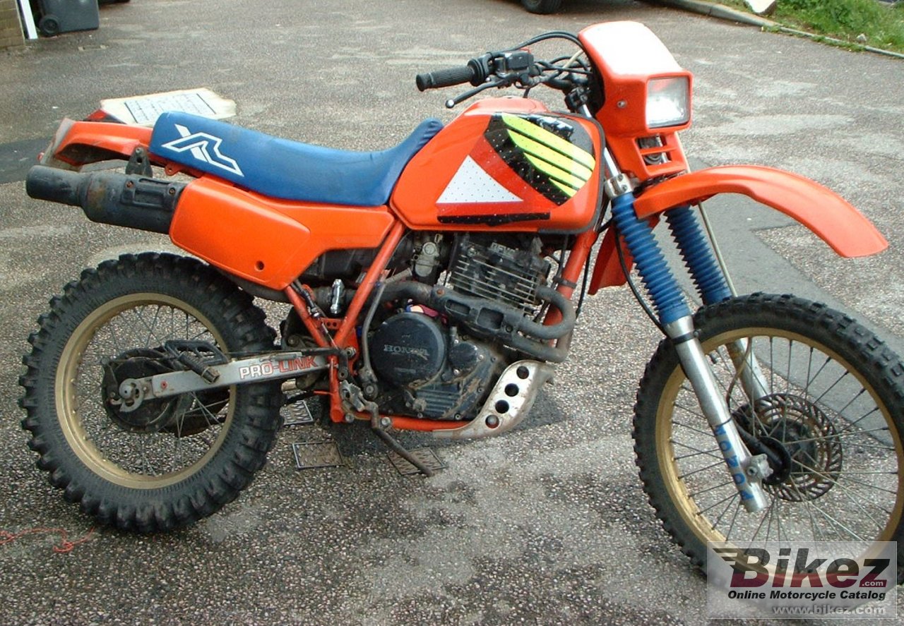 Big mark gauden xl 600 r picture and wallpaper from Bikez.com
